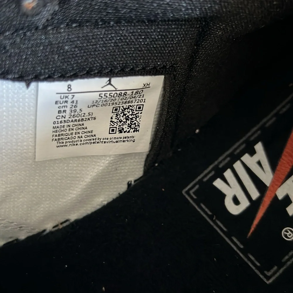 Men’s Nike Air Jordan High-Top Sneakers
